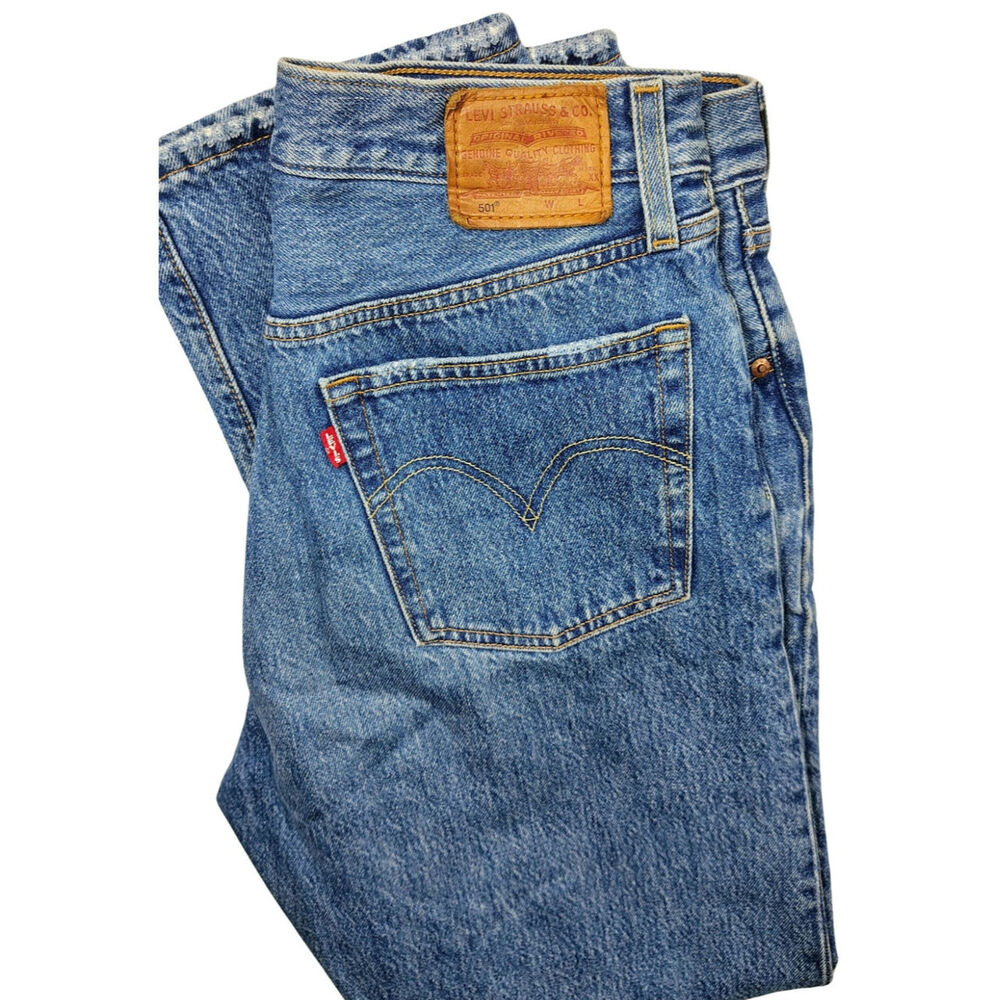 Levi's Blue Denim Straight Leg Button Fly Jeans Size 30x30 Distressed Mens Pants